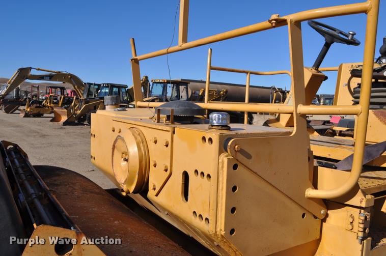 image for item L5050 1990 Caterpillar CB-534 double drum vibratory roller