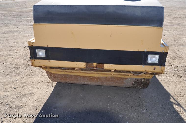 image for item L5050 1990 Caterpillar CB-534 double drum vibratory roller