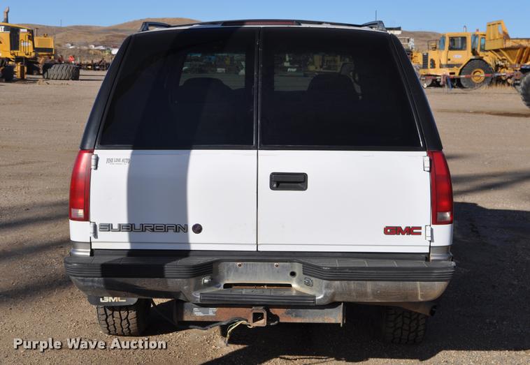 image for item L5055 1999 GMC Suburban 1500 SUV