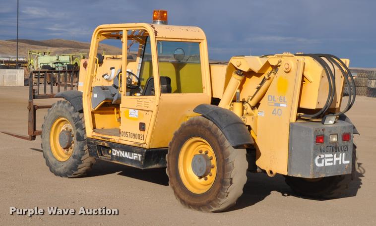 image for item L5057 1999 Gehl DL6L-40 telehandler