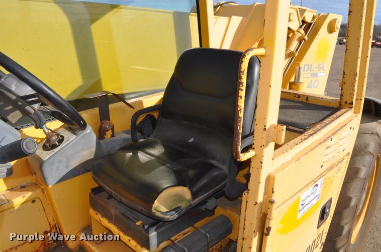 image for item L5057 1999 Gehl DL6L-40 telehandler