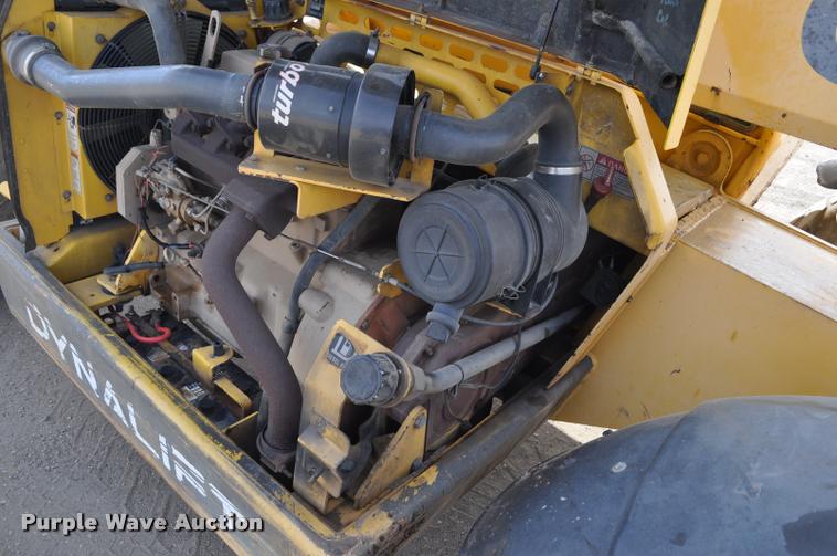 image for item L5057 1999 Gehl DL6L-40 telehandler