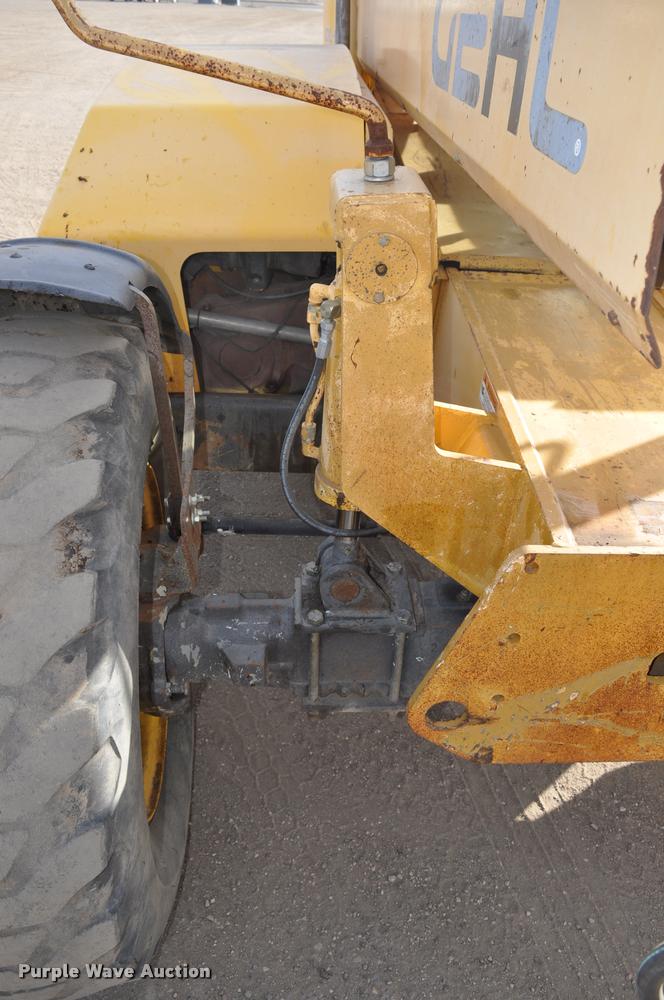 image for item L5057 1999 Gehl DL6L-40 telehandler