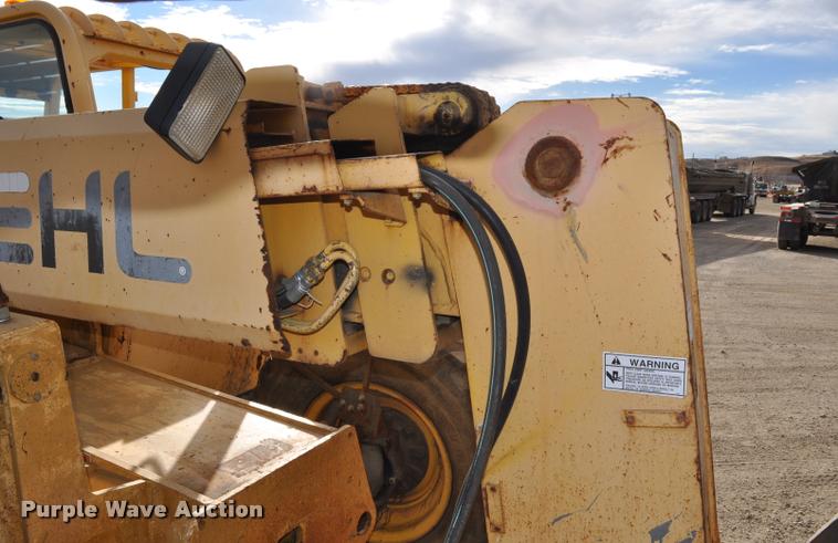 image for item L5057 1999 Gehl DL6L-40 telehandler