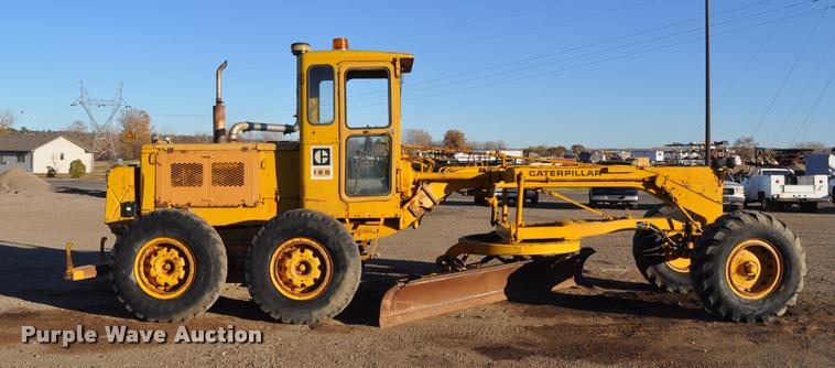 image for item L5059 1972 Caterpillar 120 rigid frame motor grader