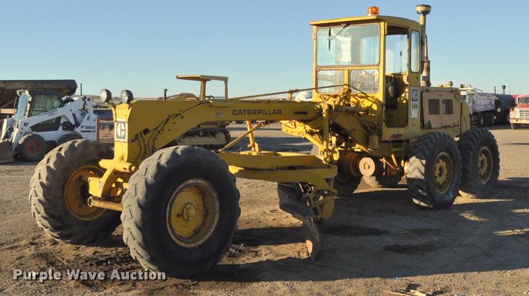 image for item L5059 1972 Caterpillar 120 rigid frame motor grader