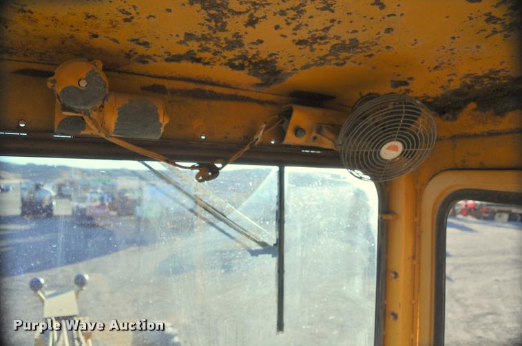 image for item L5059 1972 Caterpillar 120 rigid frame motor grader