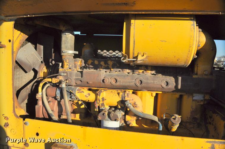 image for item L5059 1972 Caterpillar 120 rigid frame motor grader