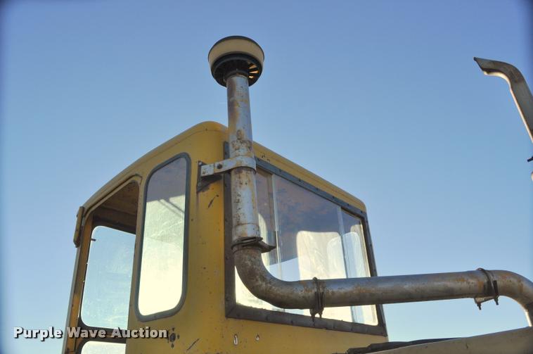 image for item L5059 1972 Caterpillar 120 rigid frame motor grader