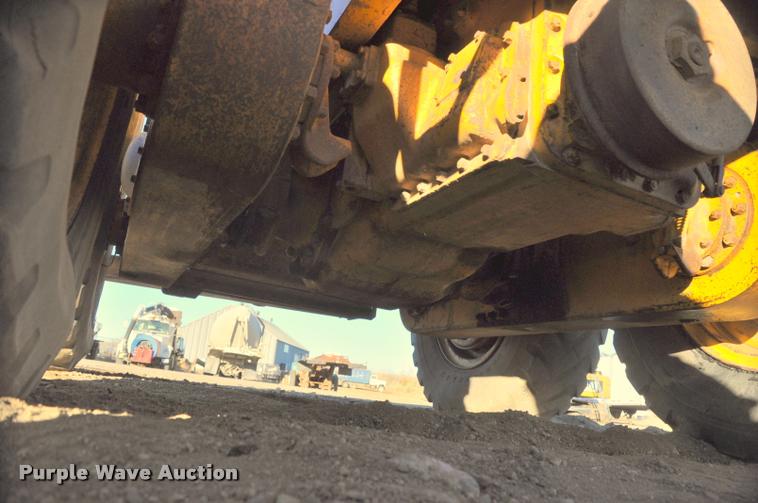 image for item L5059 1972 Caterpillar 120 rigid frame motor grader