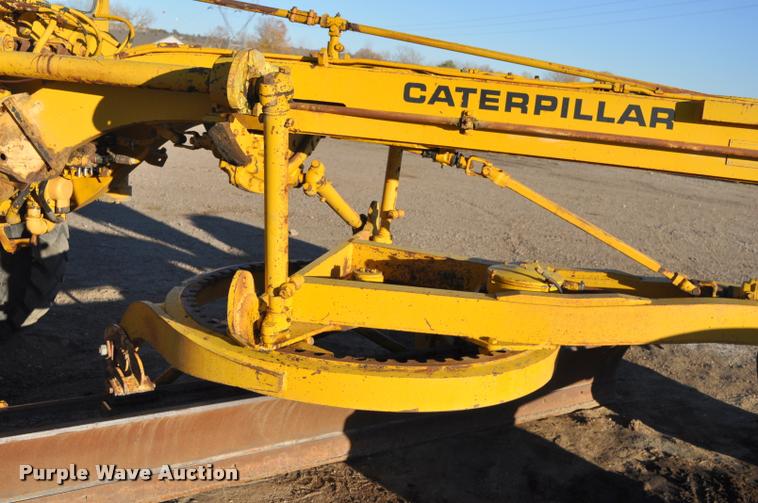 image for item L5059 1972 Caterpillar 120 rigid frame motor grader