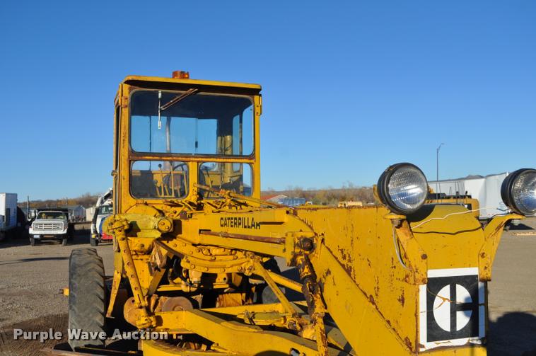 image for item L5059 1972 Caterpillar 120 rigid frame motor grader