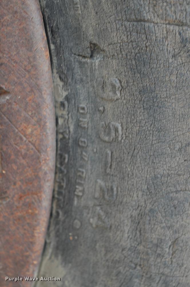 image for item L5061 1990 Caterpillar CP-323 single drum roller