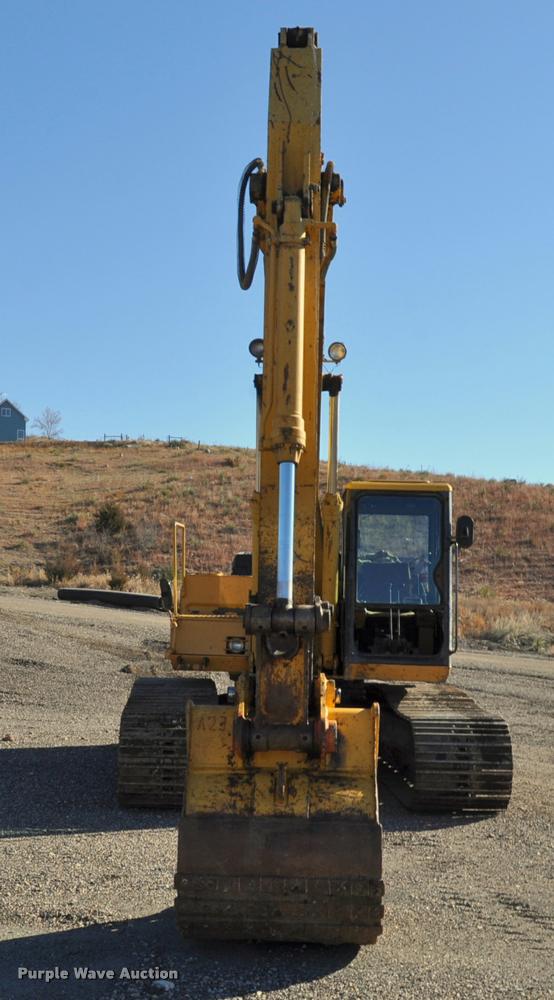 image for item L5062 1989 Caterpillar EL200B excavator