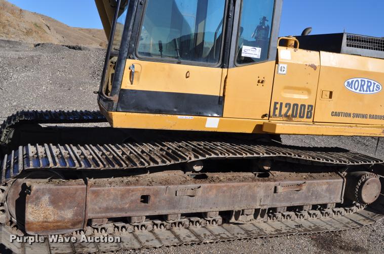 image for item L5062 1989 Caterpillar EL200B excavator