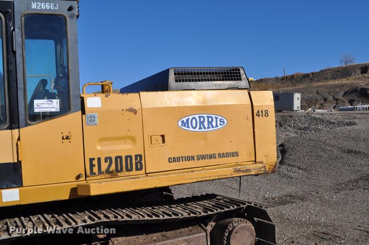 image for item L5062 1989 Caterpillar EL200B excavator