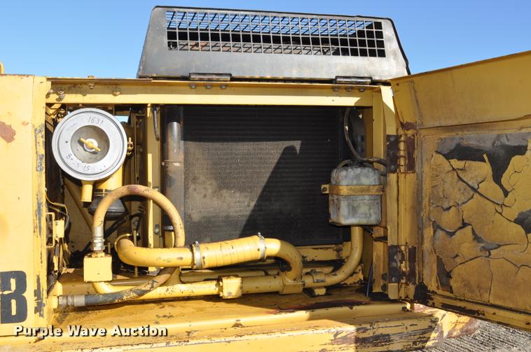 image for item L5062 1989 Caterpillar EL200B excavator
