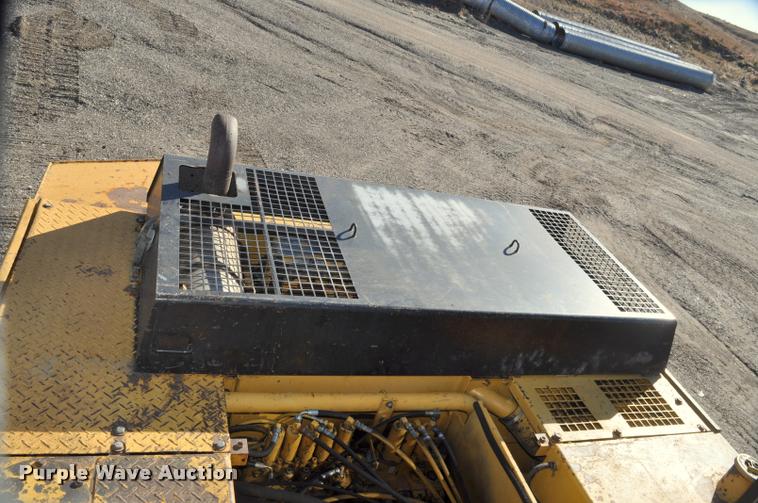 image for item L5062 1989 Caterpillar EL200B excavator