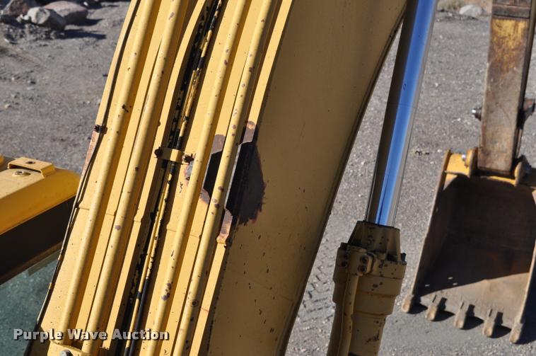 image for item L5062 1989 Caterpillar EL200B excavator