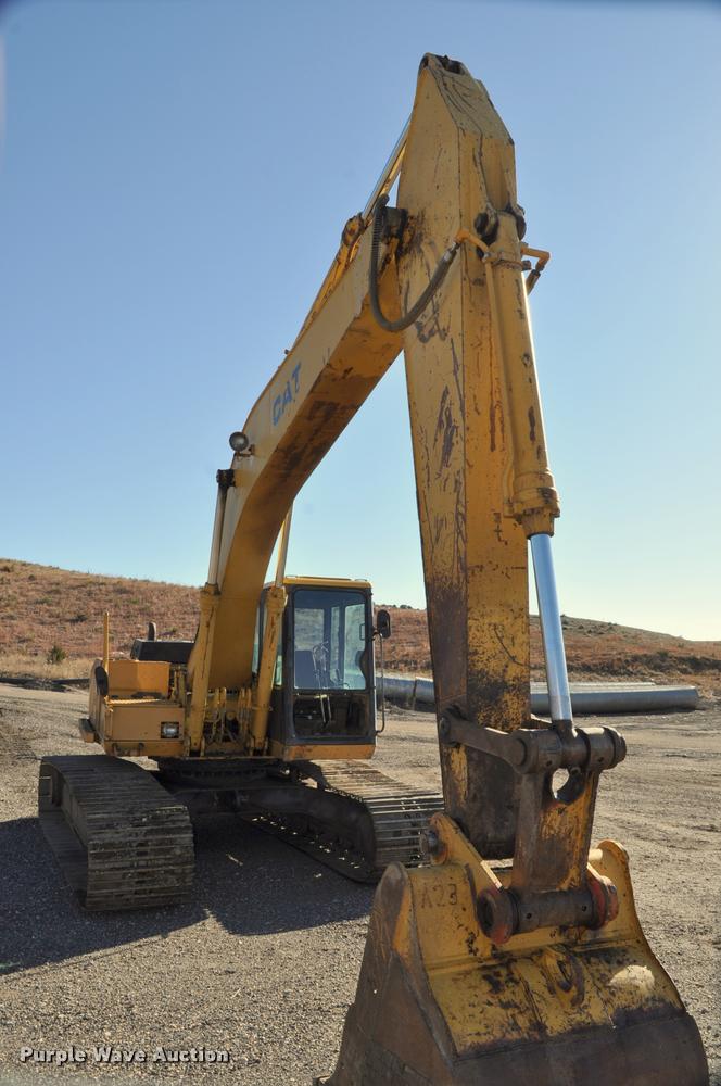 image for item L5062 1989 Caterpillar EL200B excavator