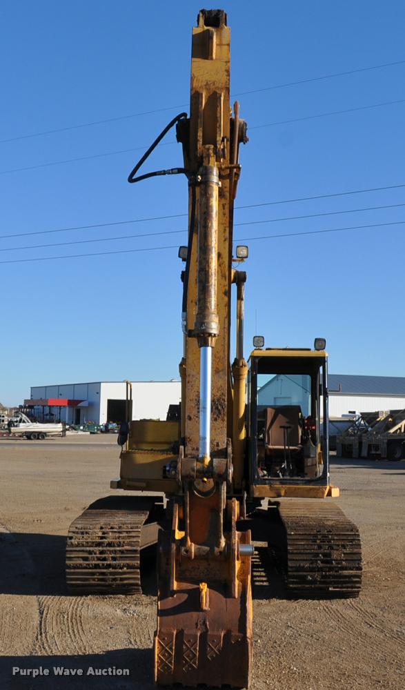 image for item L5063 1990 Caterpillar EL200B excavator