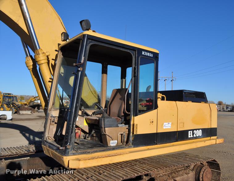 image for item L5063 1990 Caterpillar EL200B excavator
