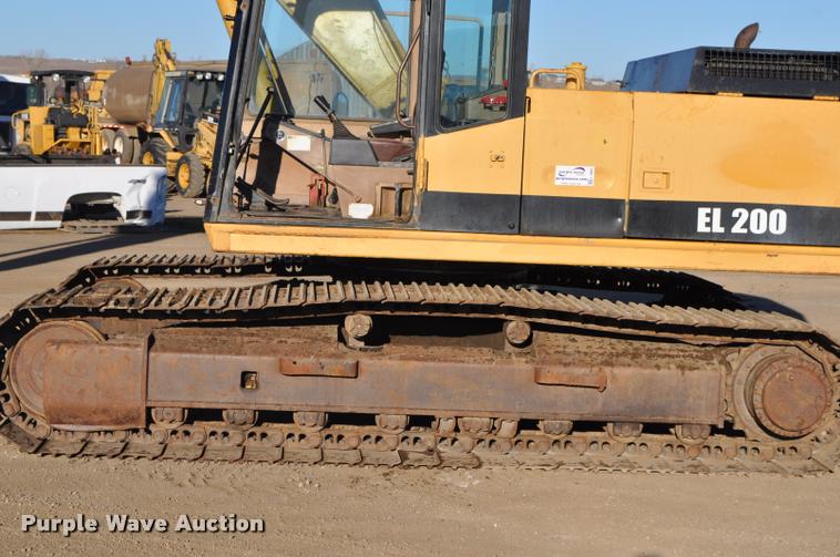 image for item L5063 1990 Caterpillar EL200B excavator
