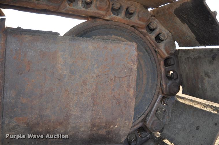 image for item L5063 1990 Caterpillar EL200B excavator