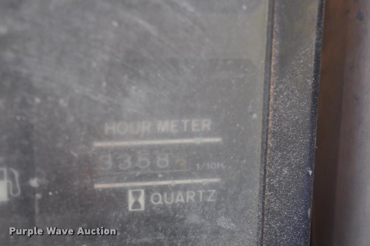 image for item L5063 1990 Caterpillar EL200B excavator