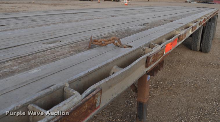 image for item L5064 1977 Raven 54028 flatbed trailer