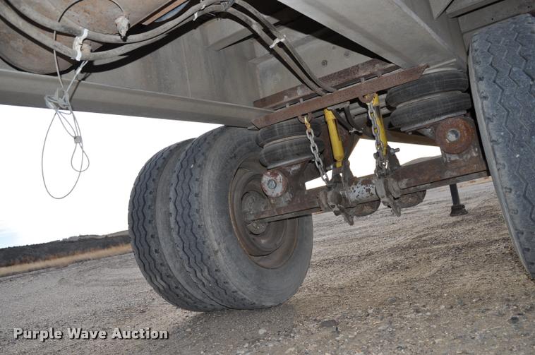 image for item L5064 1977 Raven 54028 flatbed trailer