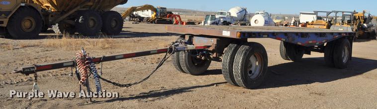 image for item L5065 1979 Freuhauf flatbed trailer
