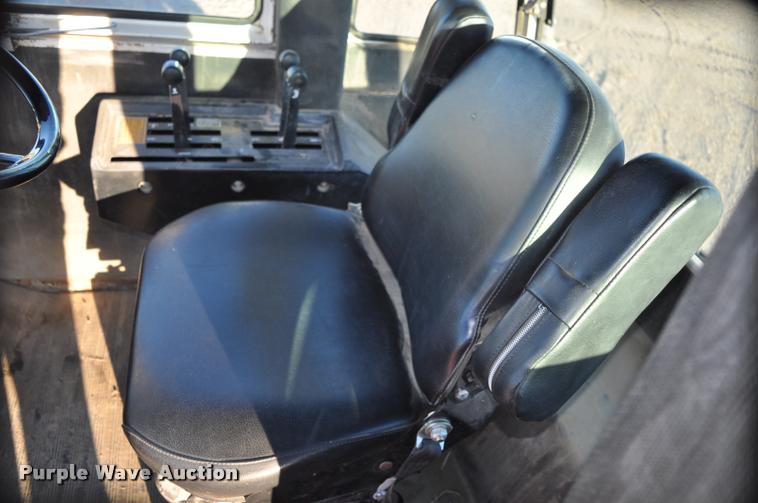 image for item L5070 1977 Case 2870 tractor