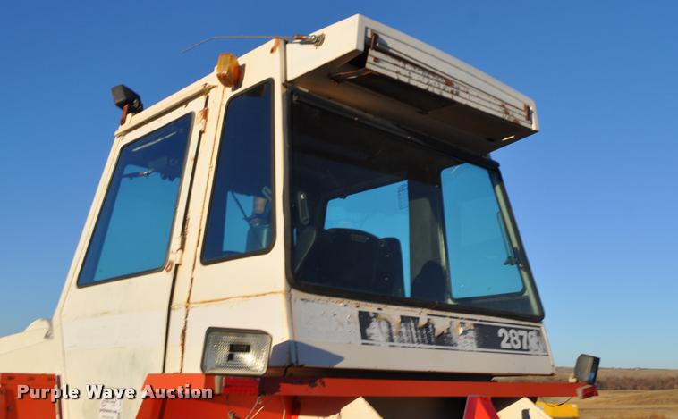 image for item L5070 1977 Case 2870 tractor