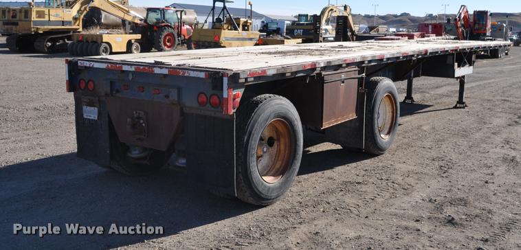 image for item L5073 1978 Transcraft TL-42 flatbed trailer