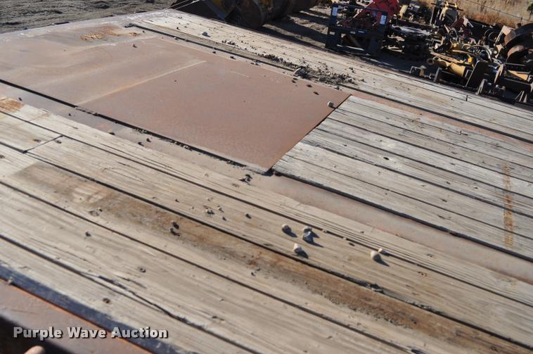 image for item L5073 1978 Transcraft TL-42 flatbed trailer