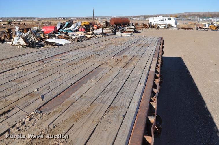 image for item L5073 1978 Transcraft TL-42 flatbed trailer