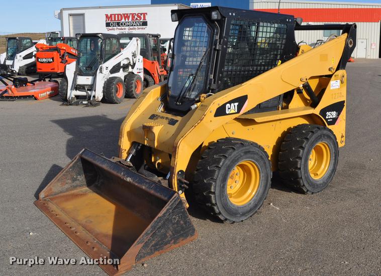 image for item L5078 2009 Caterpillar 252B skid steer