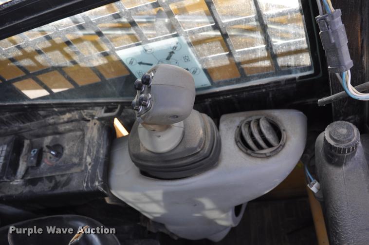 image for item L5078 2009 Caterpillar 252B skid steer