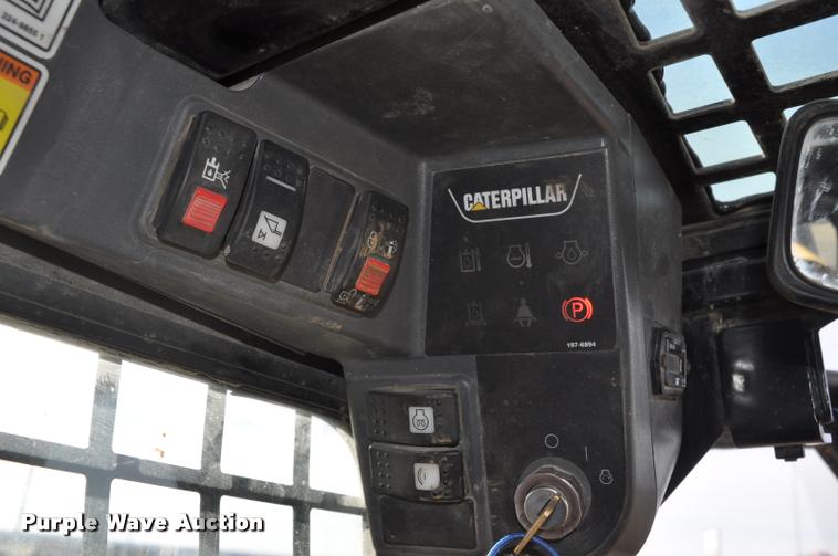 image for item L5078 2009 Caterpillar 252B skid steer