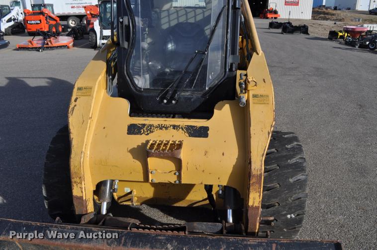 image for item L5078 2009 Caterpillar 252B skid steer