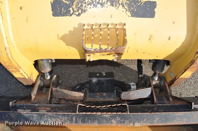 image for item L5078 2009 Caterpillar 252B skid steer