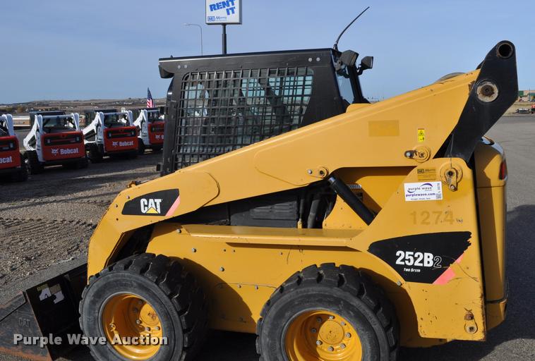 image for item L5078 2009 Caterpillar 252B skid steer