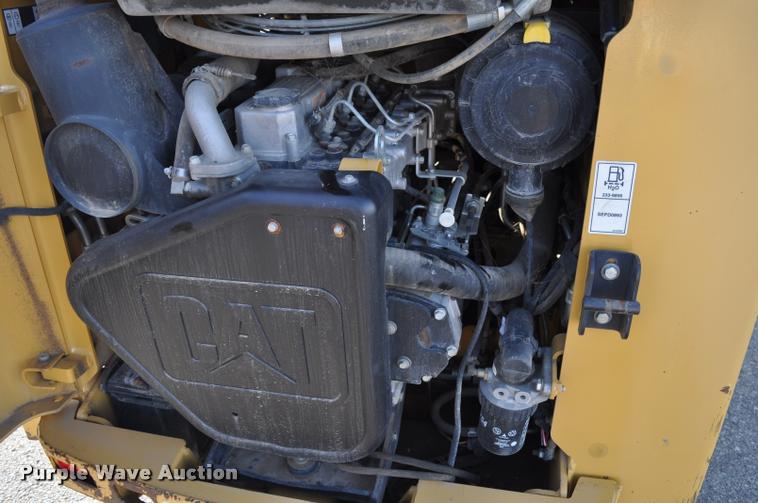 image for item L5078 2009 Caterpillar 252B skid steer