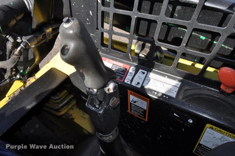 image for item L5079 2007 John Deere CT322 skid steer