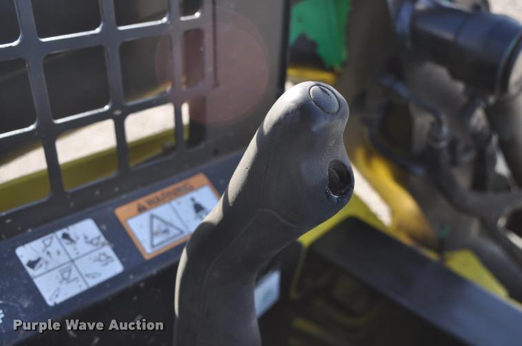 image for item L5079 2007 John Deere CT322 skid steer