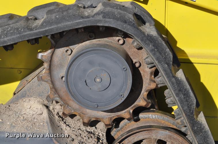 image for item L5079 2007 John Deere CT322 skid steer