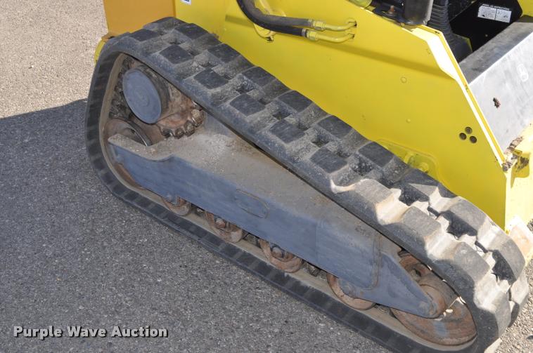 image for item L5079 2007 John Deere CT322 skid steer