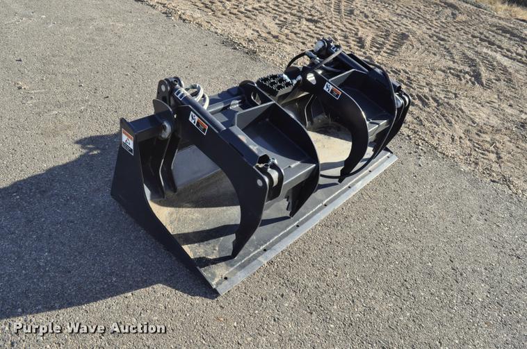 image for item L5081 2013 Kubota S6625 skid steer grapple bucket