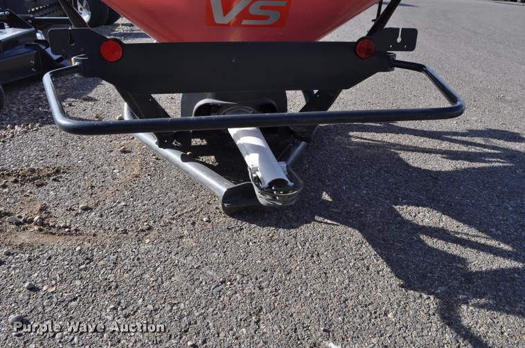 image for item L5083 2013 Kubota VS400 Vari Spreader